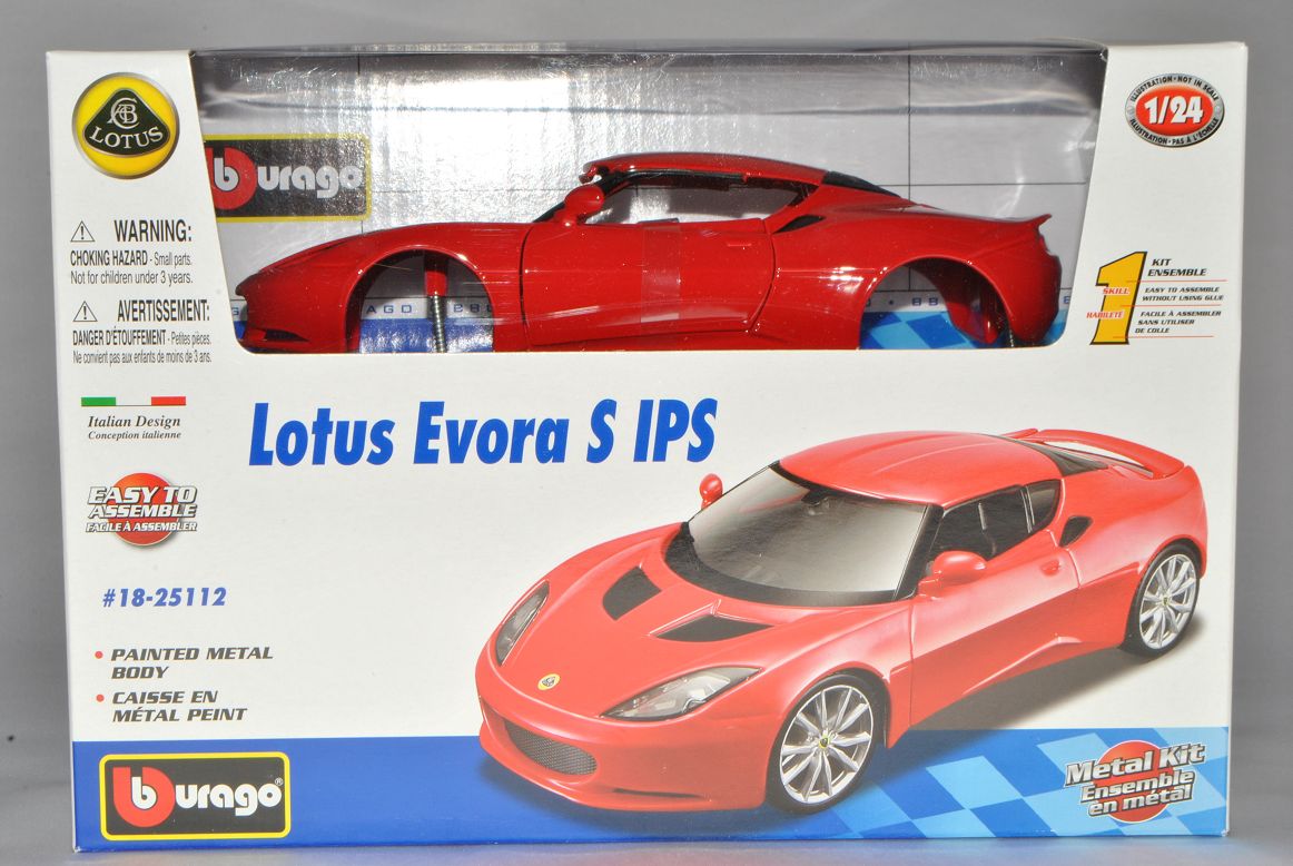 Lotus Evora S IPS Coupé Rouge Kit Kit 1//24 Bburago Modèle Voiture avec ou sans...